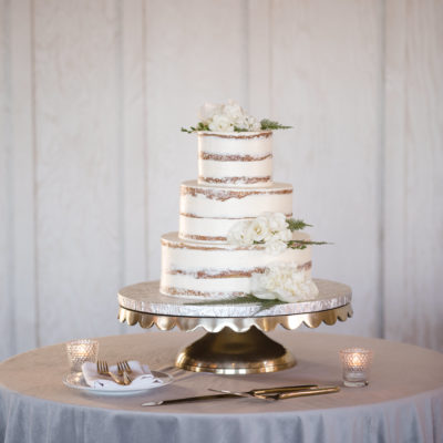 Gold Scallop Cake Stand - Image 2