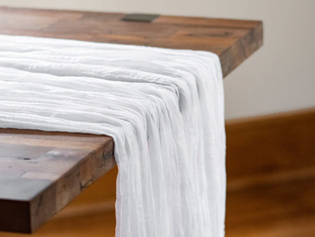 Aries White Runner